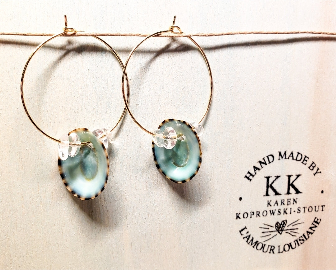 LIMPET SHELL & QUARTZ earrings GOLD